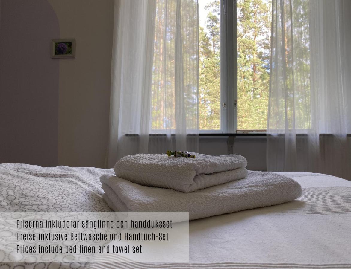 Villa Karlloesa - Bed And Breakfast Målilla Eksteriør bilde
